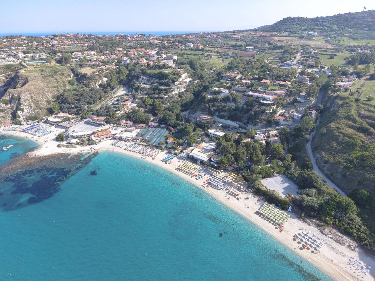 Hotel Residence Costa Azzurra Capo Vaticano Exteriör bild