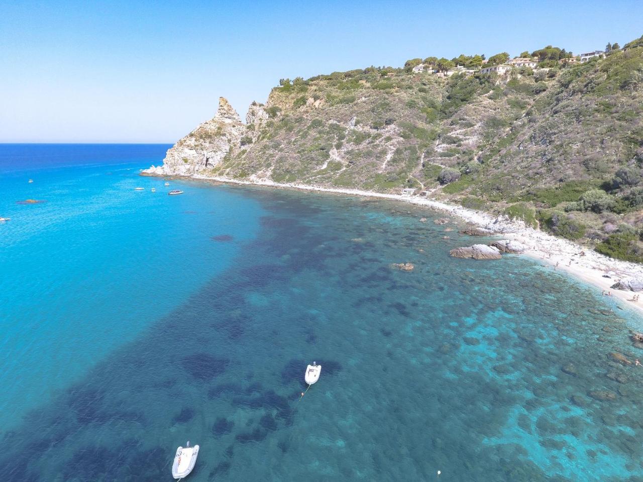 Hotel Residence Costa Azzurra Capo Vaticano Exteriör bild