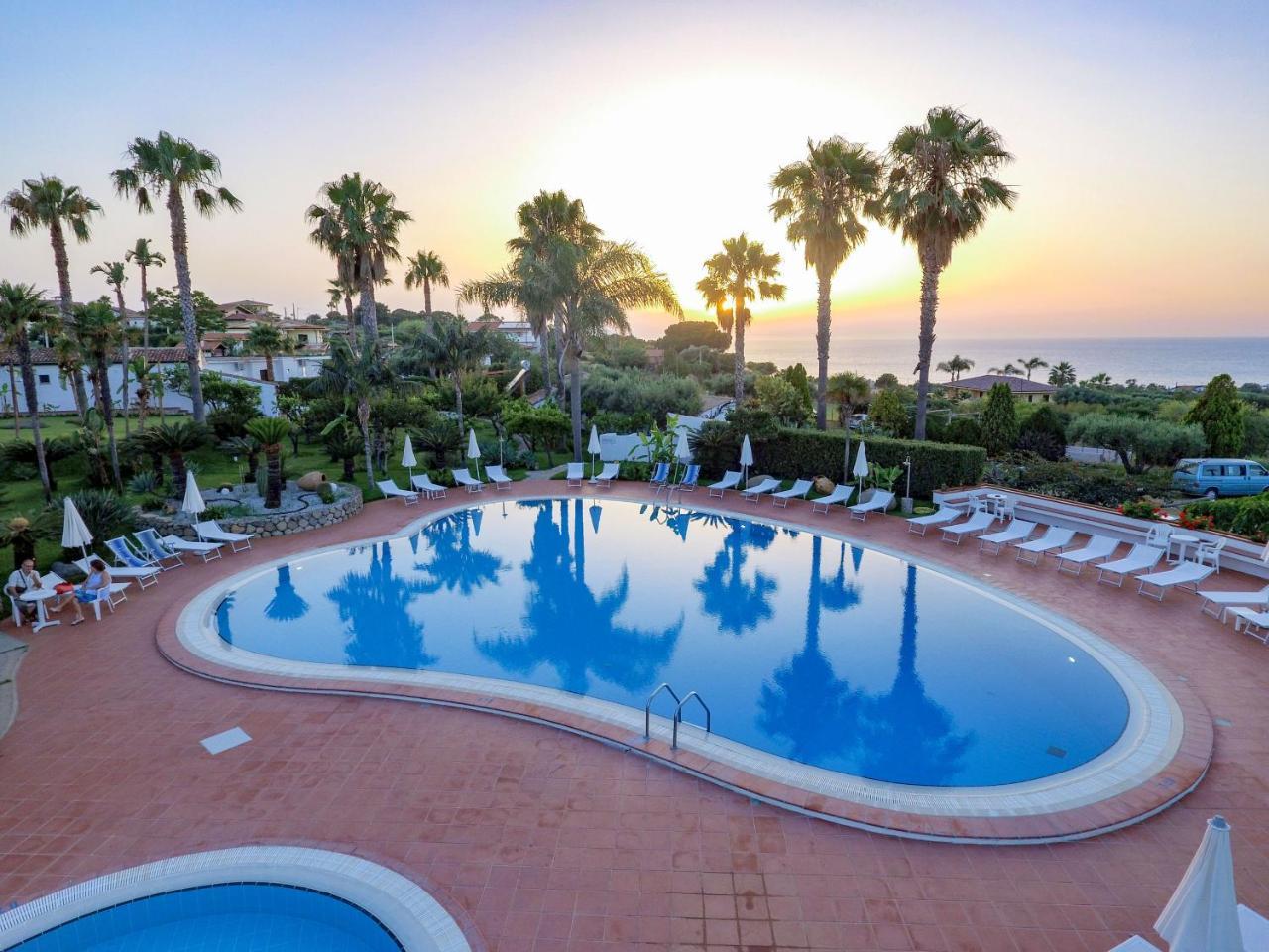 Hotel Residence Costa Azzurra Capo Vaticano Exteriör bild